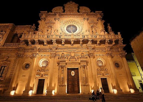 "Il Vecchio Salone" Appartamento In Pieno Centro Con Garage Privato Lecce Ngoại thất bức ảnh