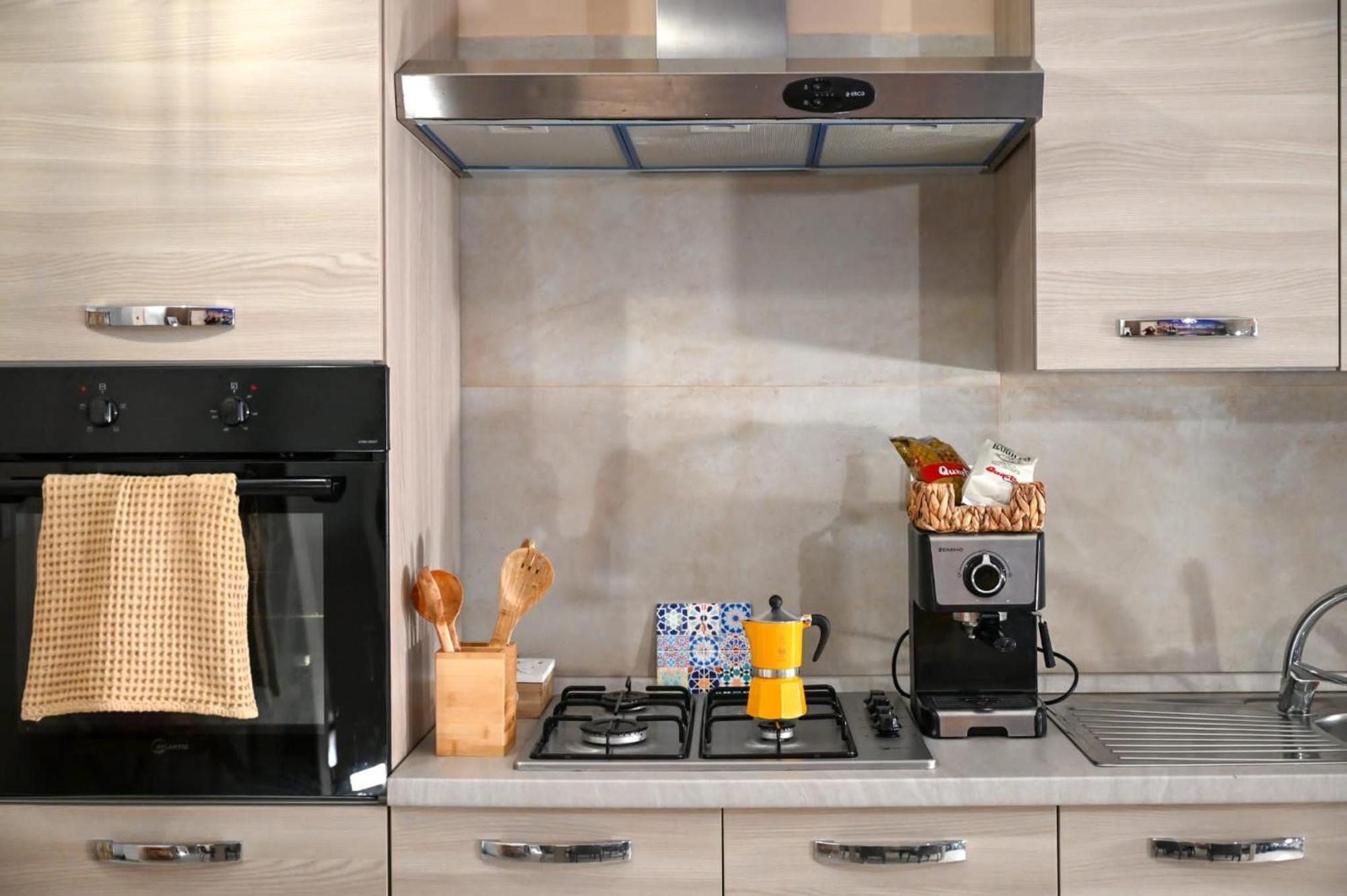 "Il Vecchio Salone" Appartamento In Pieno Centro Con Garage Privato Lecce Ngoại thất bức ảnh