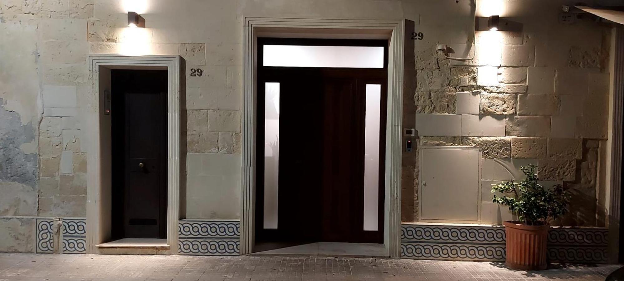 "Il Vecchio Salone" Appartamento In Pieno Centro Con Garage Privato Lecce Ngoại thất bức ảnh