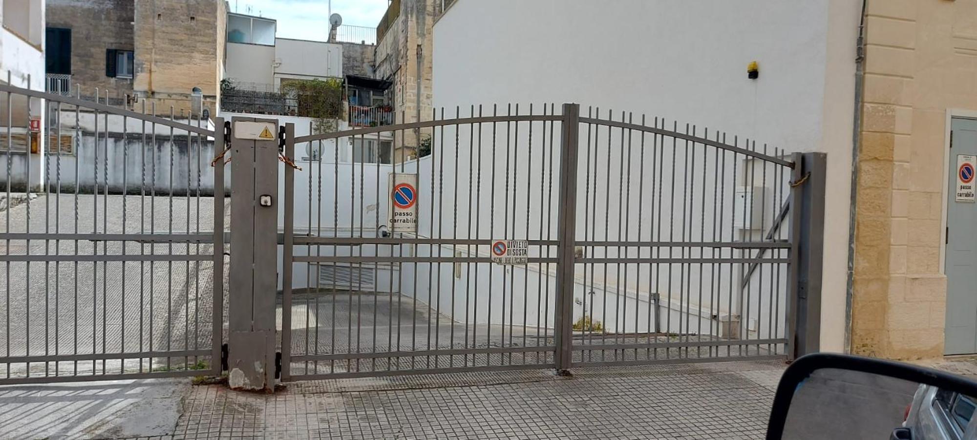 "Il Vecchio Salone" Appartamento In Pieno Centro Con Garage Privato Lecce Ngoại thất bức ảnh